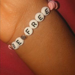 Positive bracelet!💗🕊🖤